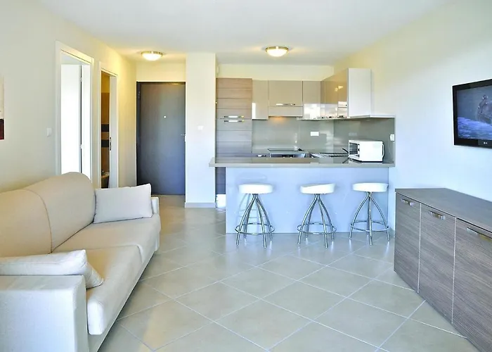 Appartement In Corsica Near Palombaggia *